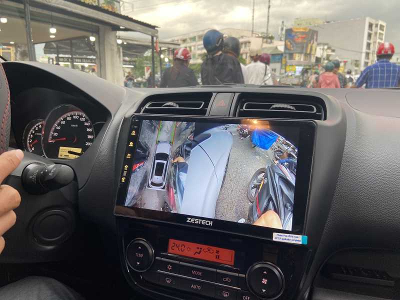 Lắp Đặt Màn Hình Zestech Tại TPHCM